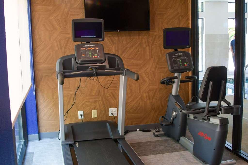 Comfort Inn & Suites Nw Milwaukee Germantown 設備 写真