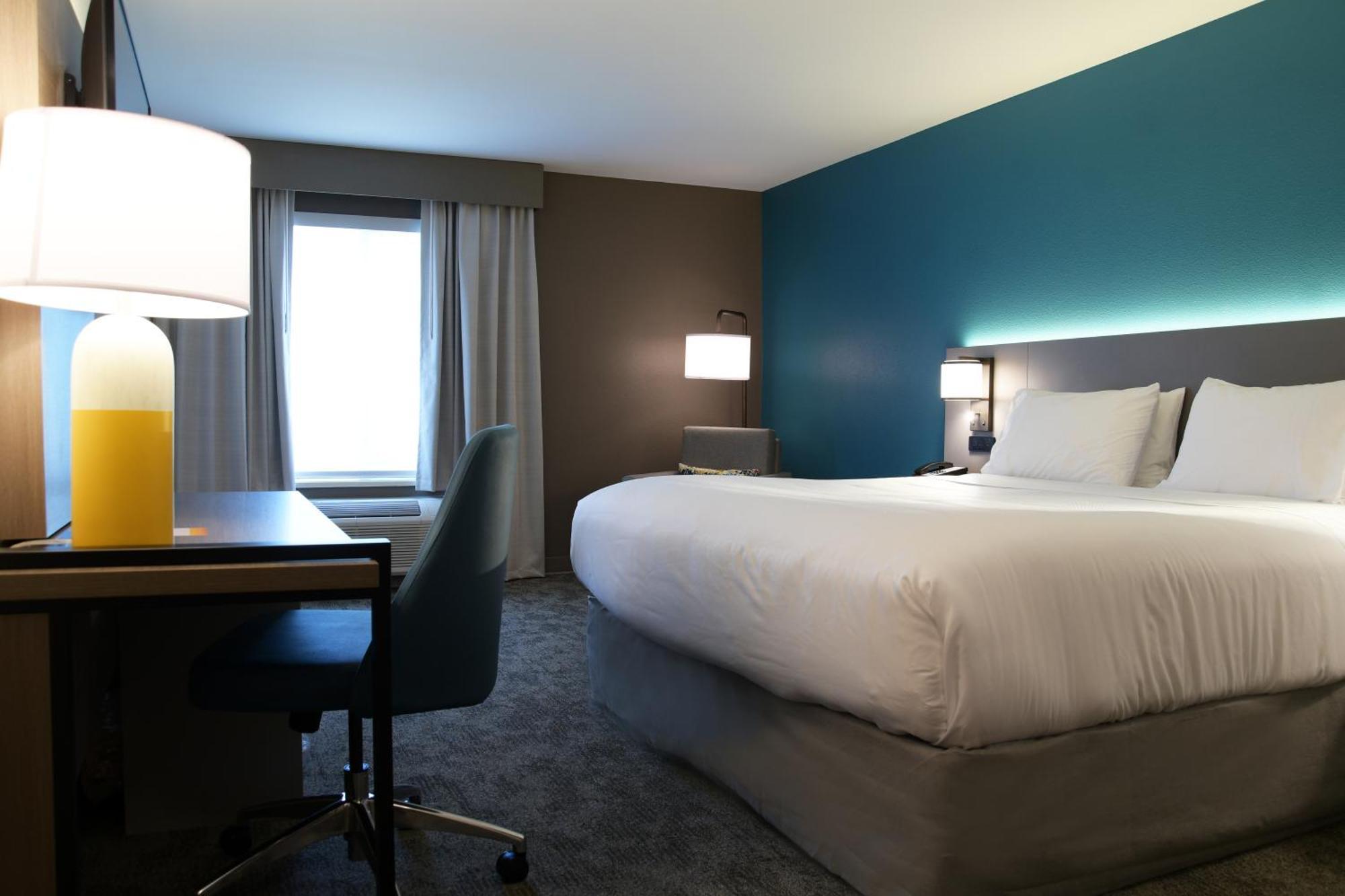 Comfort Inn & Suites Nw Milwaukee Germantown エクステリア 写真